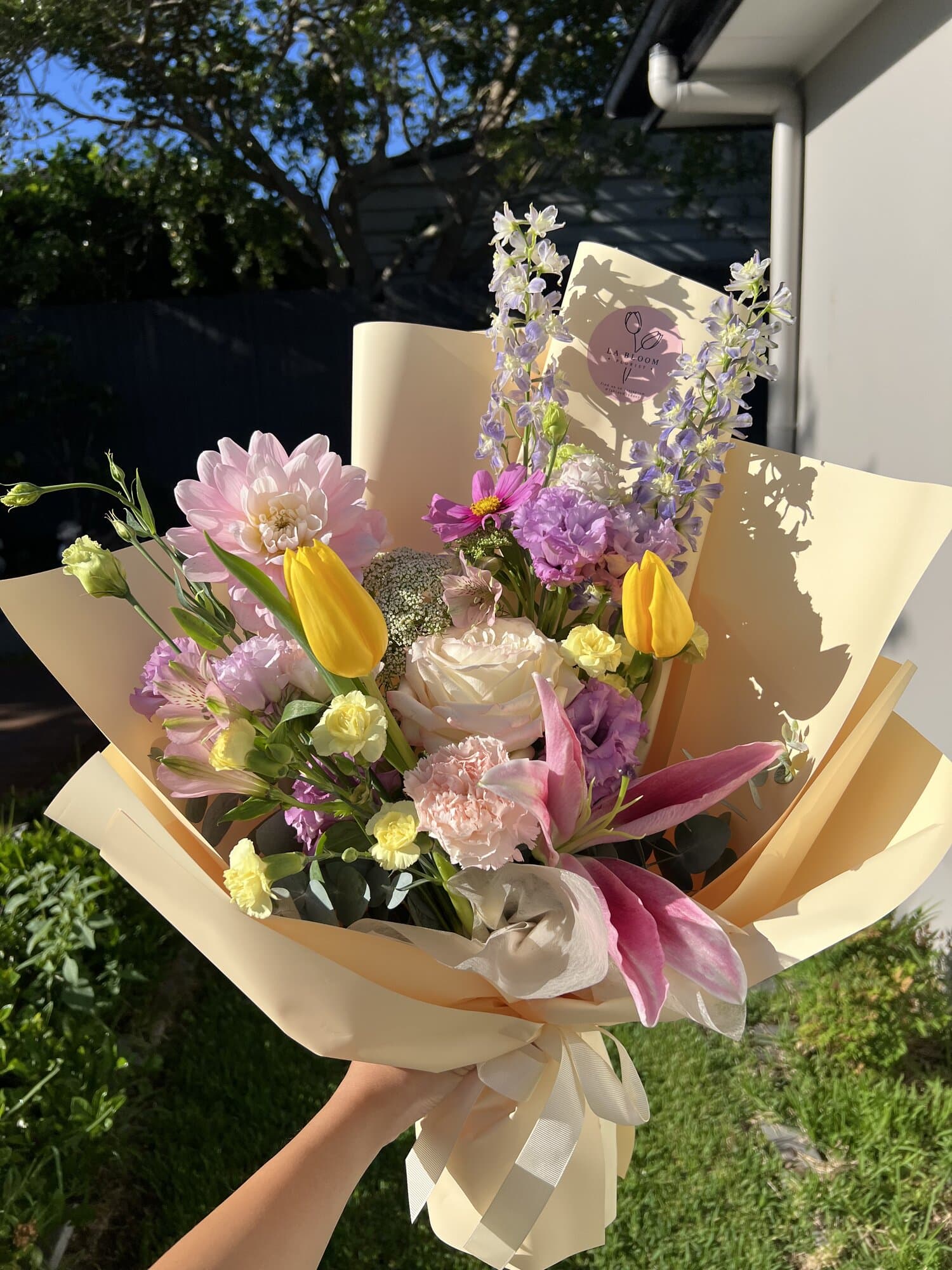 La Bloom arrangement